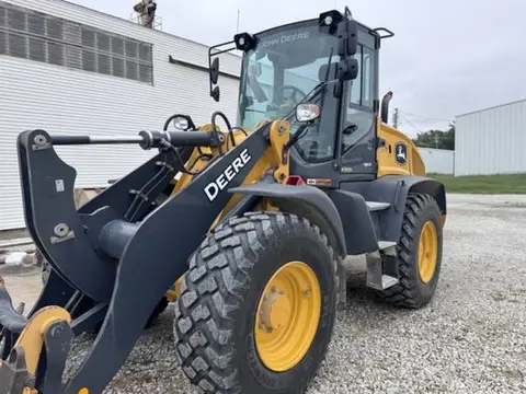 2022 John Deere 344L