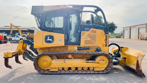 2023 John Deere 650K XLT