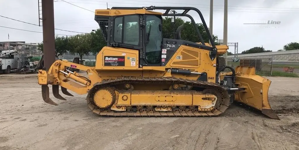 2022 John Deere 750L