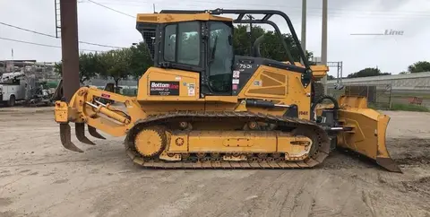 2022 John Deere 750L
