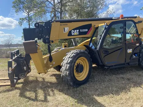 2019 Caterpillar TL1255D
