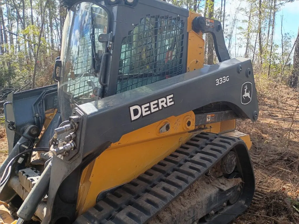 2023 John Deere 333G
