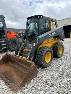 2019 John Deere 332G