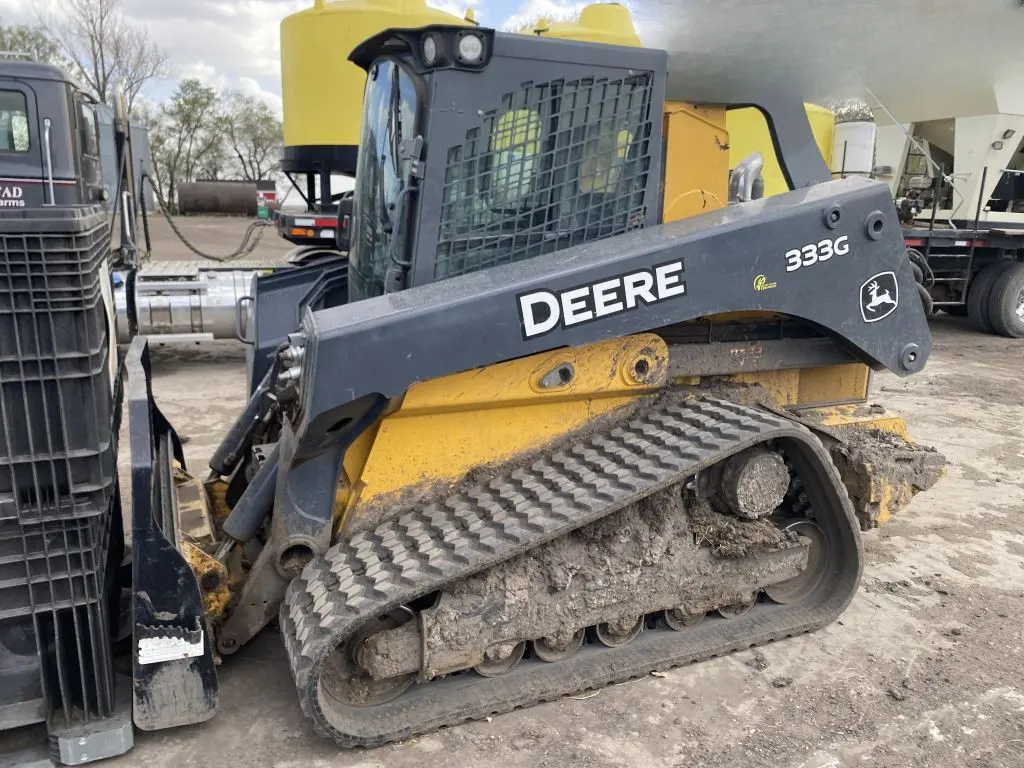 2017 John Deere 333G