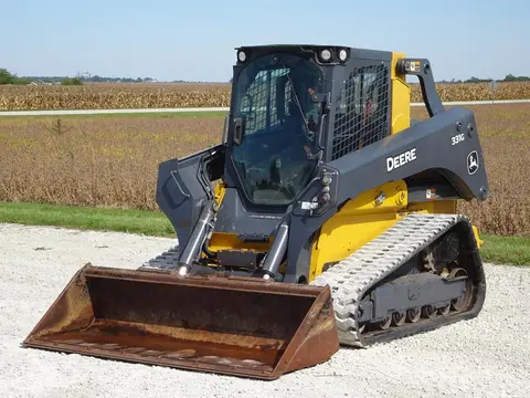 2018 John Deere 331G