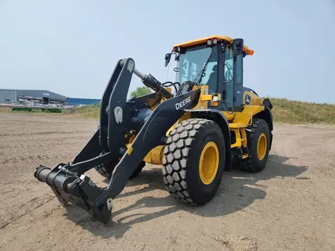 2024 John Deere 544P