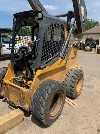 2017 John Deere 324E
