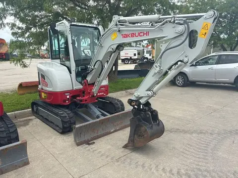 2023 Takeuchi TB335R