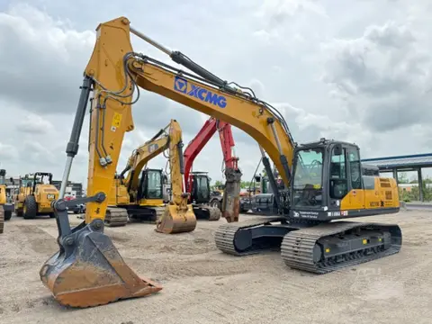 2022 XCMG XE210U