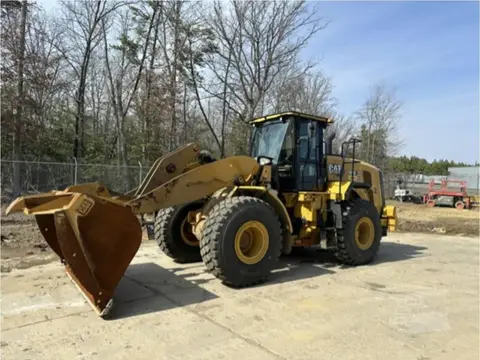 2023 Caterpillar 950