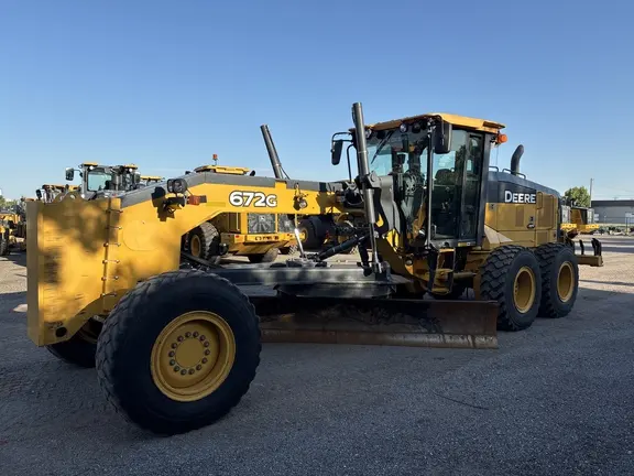 2019 John Deere 672G