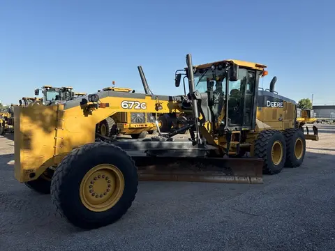 2019 John Deere 672G