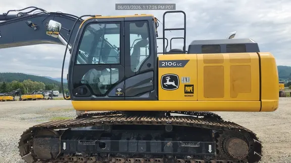 2022 John Deere 210GLC