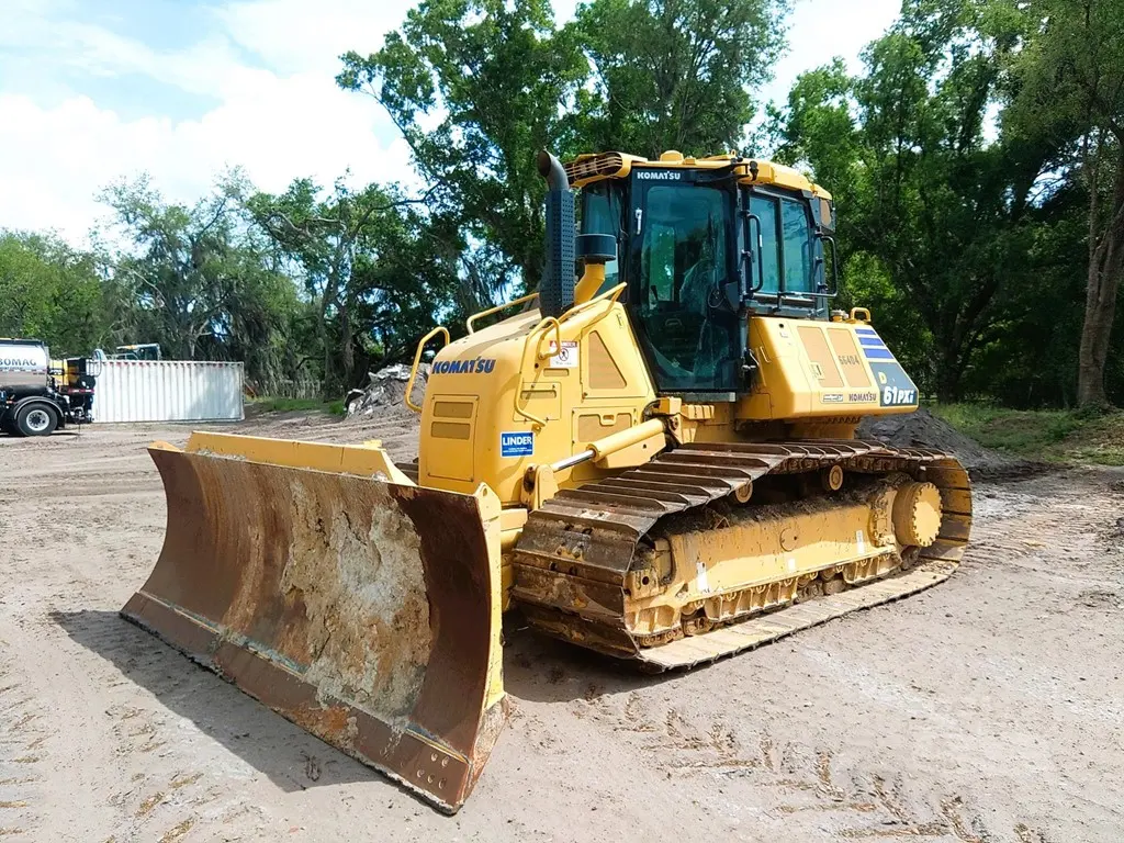 2024 Komatsu D61PXI-24