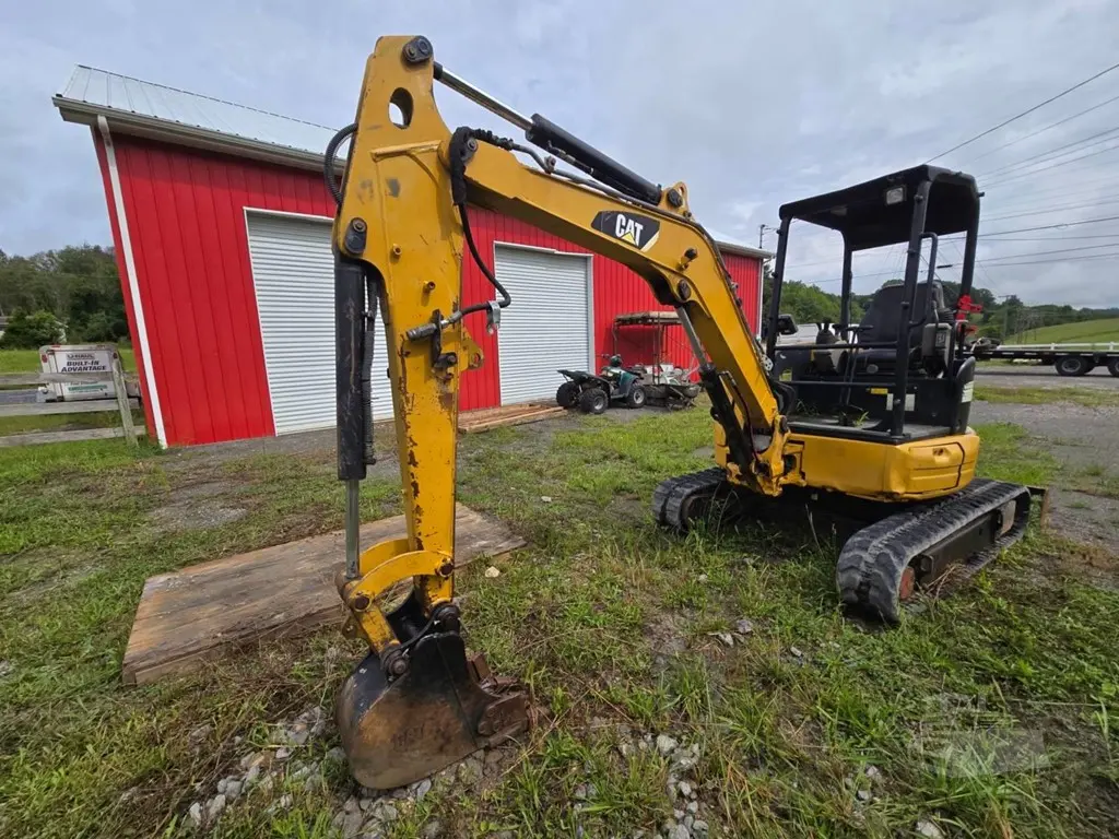 2015 Caterpillar 303.5E2 CR