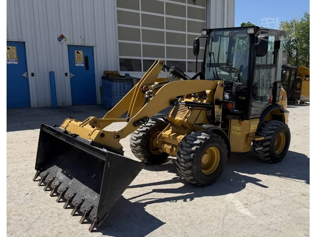 2022 Caterpillar 903D