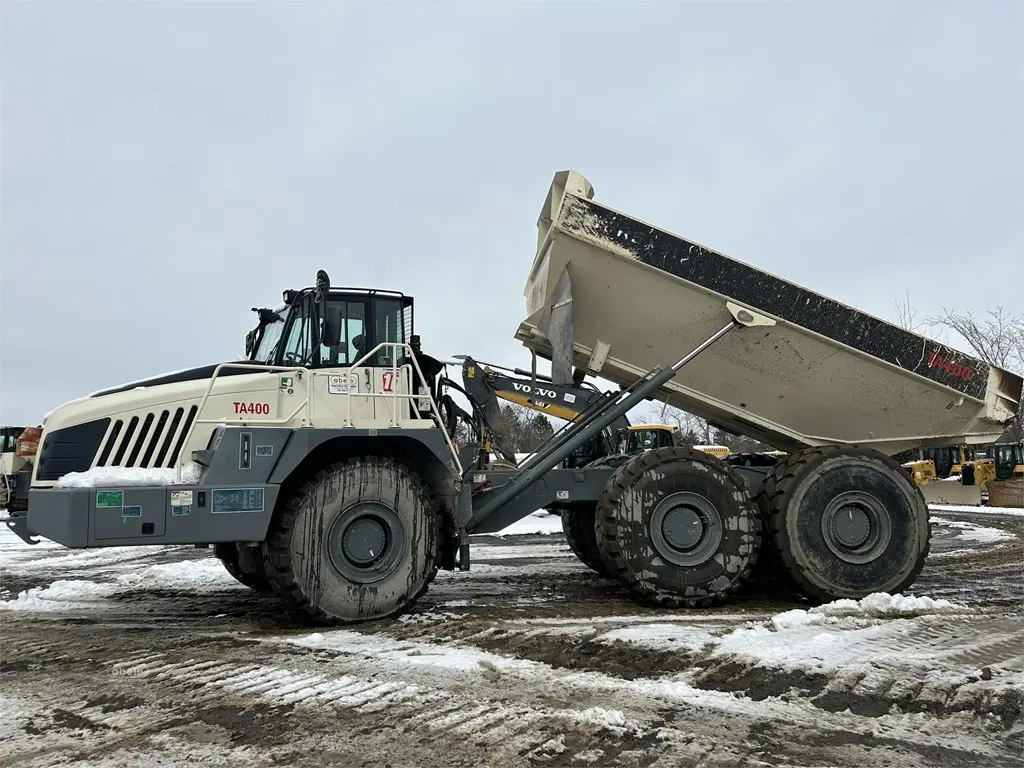 2017 Terex TA400