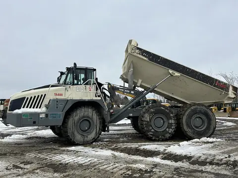 2017 Terex TA400