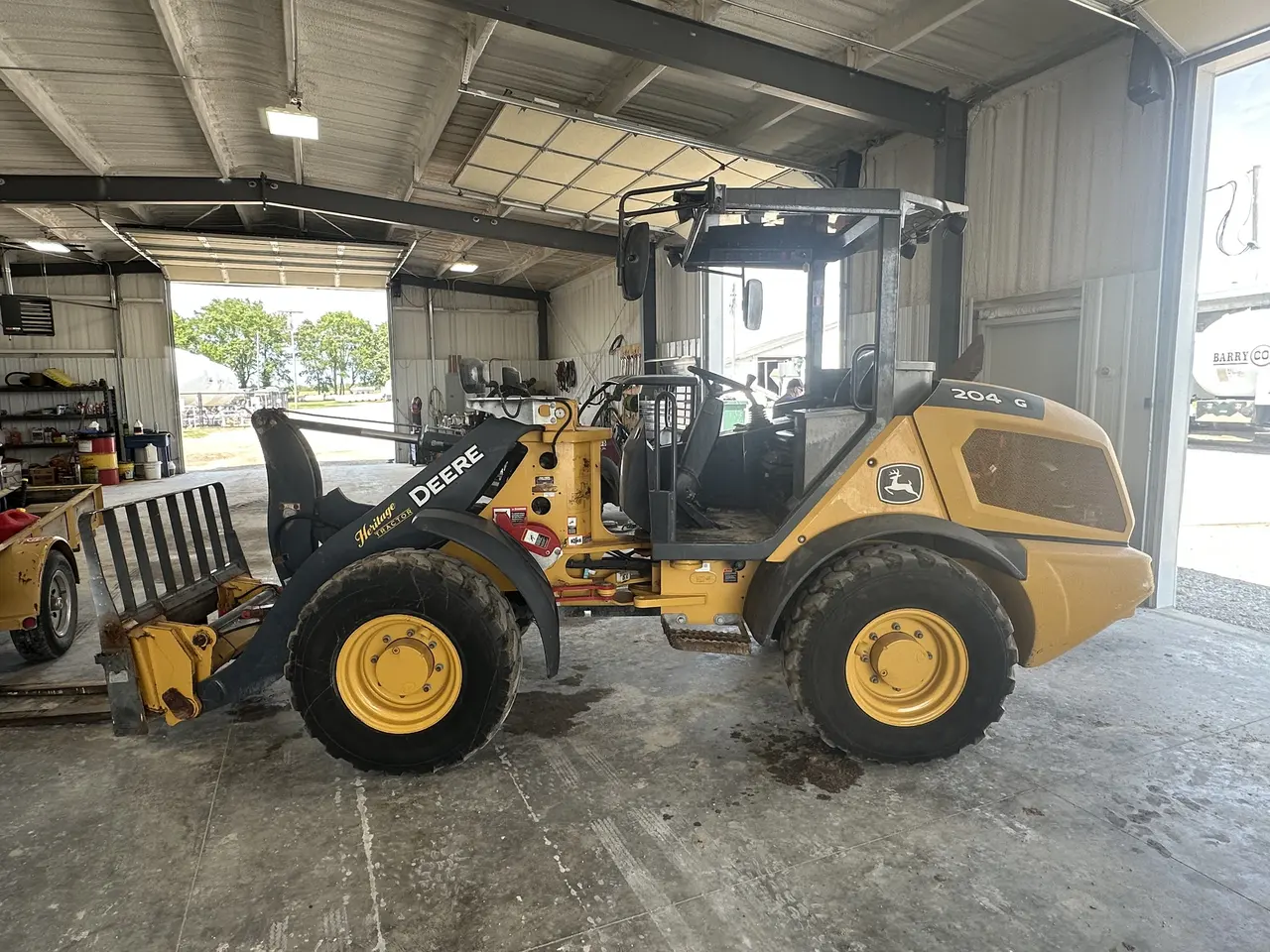 2025 John Deere 204G