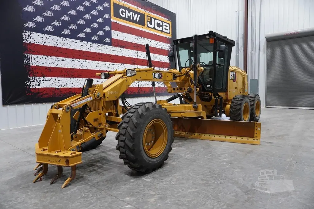2022 Caterpillar 140GC