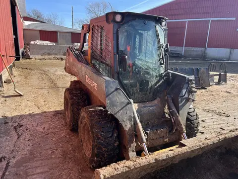 2023 John Deere 320G