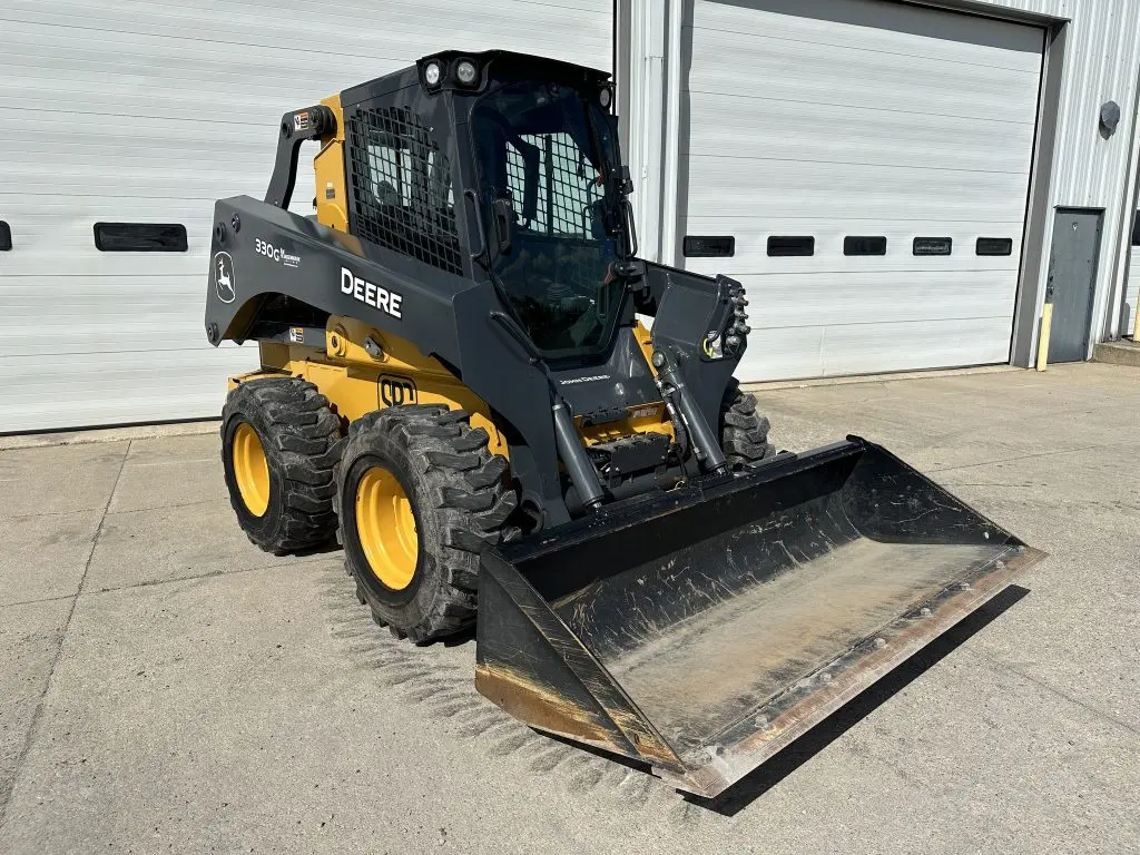 2020 John Deere 330G