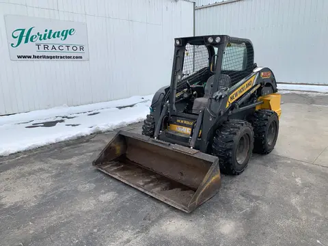 2020 New Holland L220