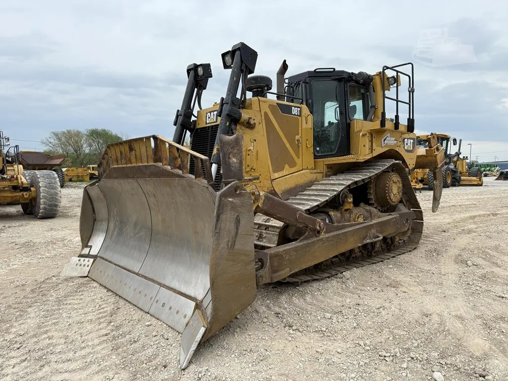 2016 Caterpillar D8T