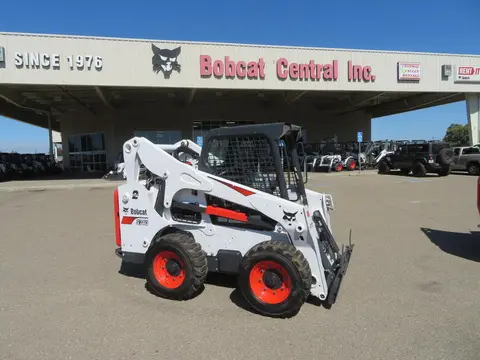 2022 Bobcat S740