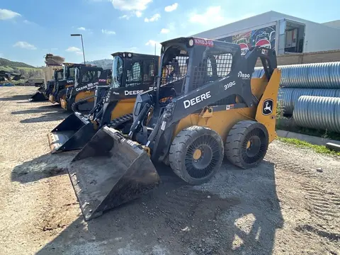2023 John Deere 318G