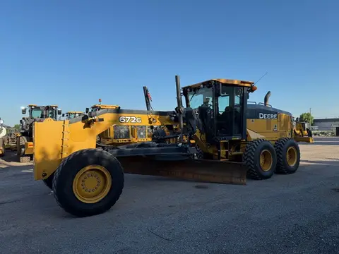 2019 John Deere 672G