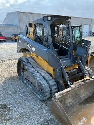 2017 John Deere 331G