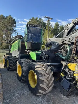 2023 John Deere 1270G