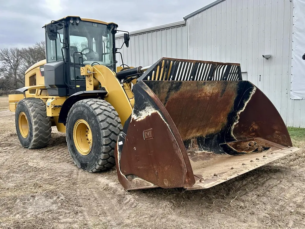 2020 Caterpillar 938M