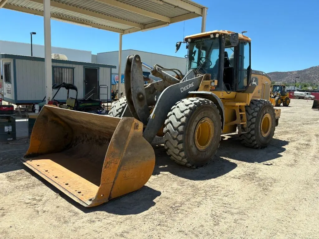 2023 John Deere 644P