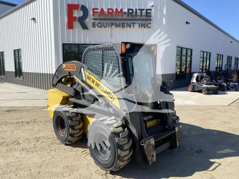 2017 New Holland L228