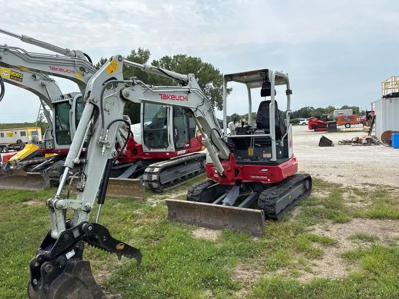 2022 Takeuchi TB335R