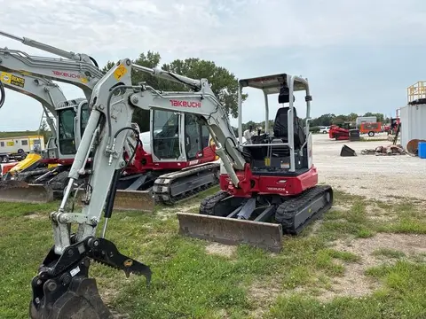 2022 Takeuchi TB335R
