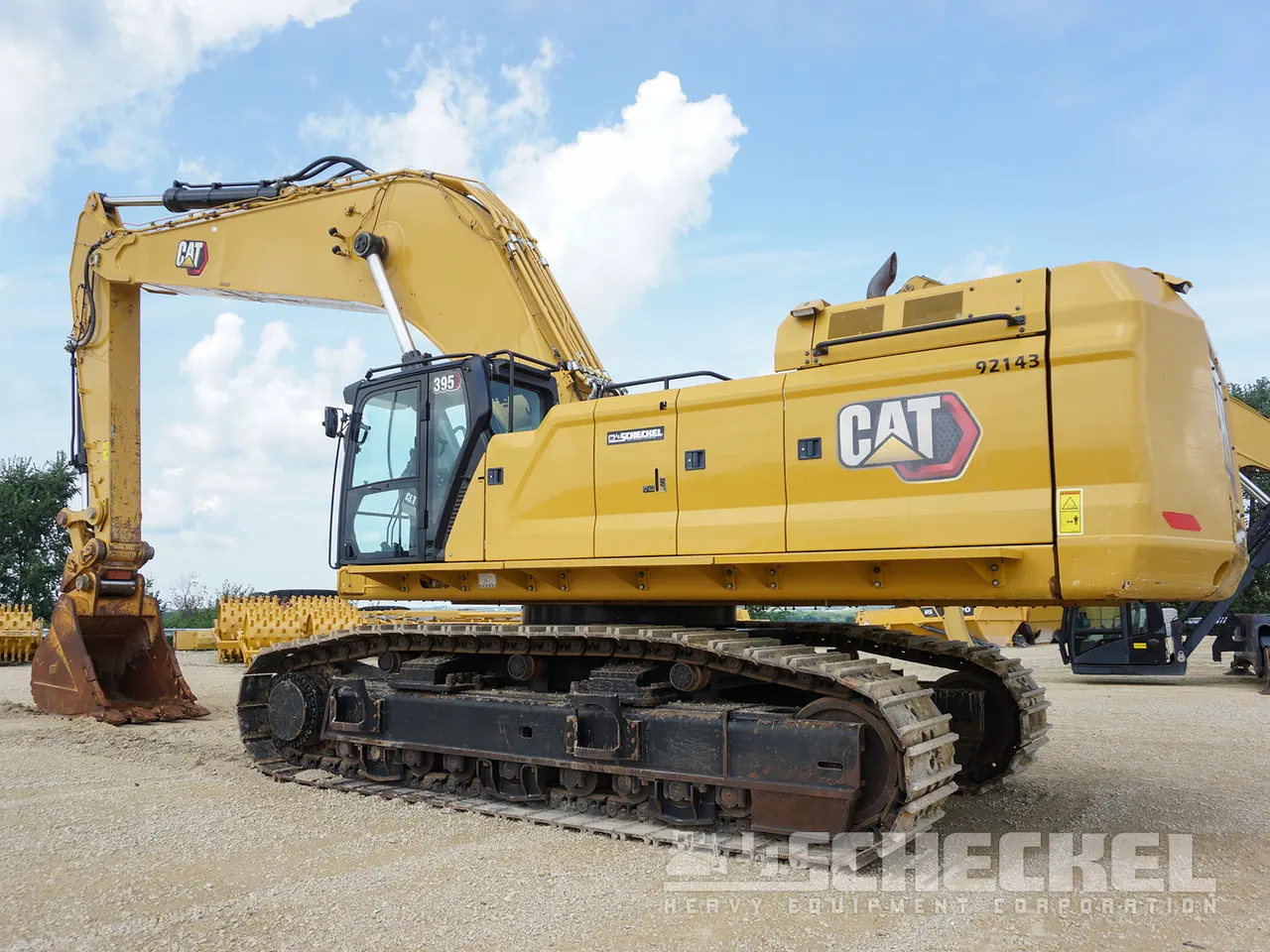 2023 Caterpillar 395