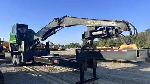 2017 John Deere 437E