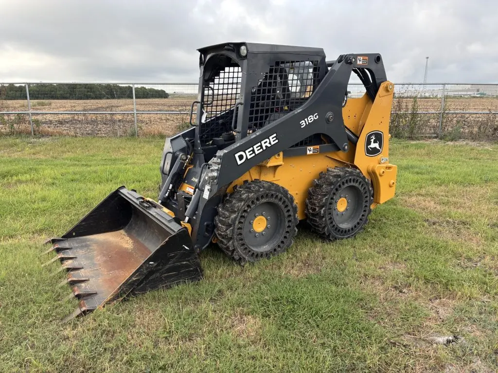 2024 John Deere 318G