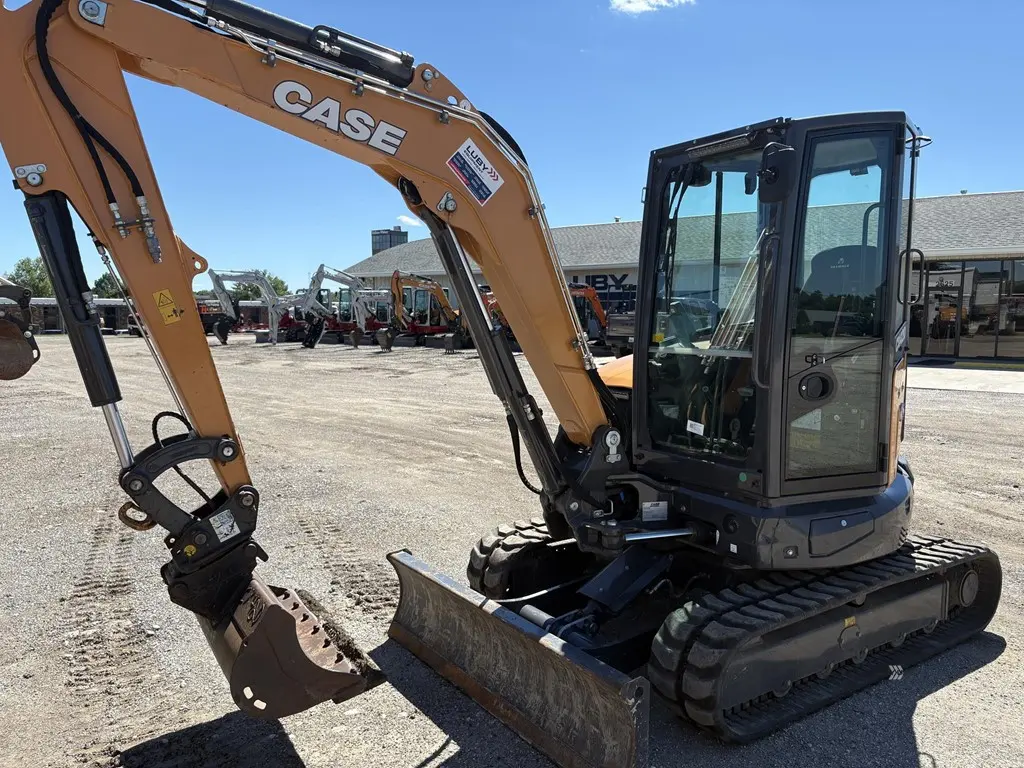 2024 Case CX42D