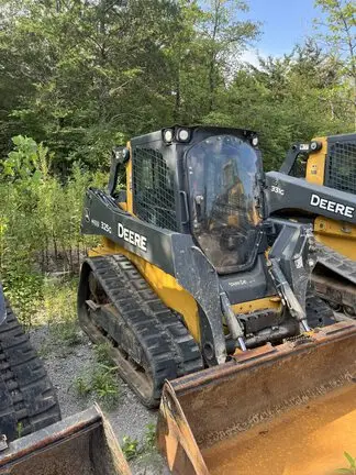 2020 John Deere 325G