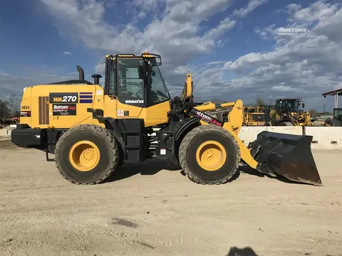 2022 Komatsu WA270-8