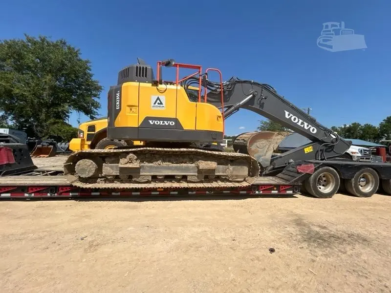 2023 Volvo ECR235EL