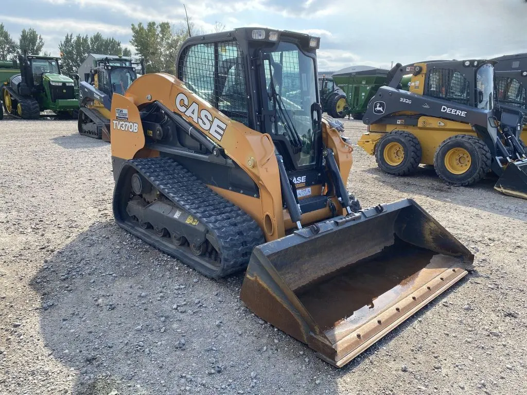 2021 Case TV370B