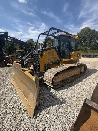 2022 John Deere 750L