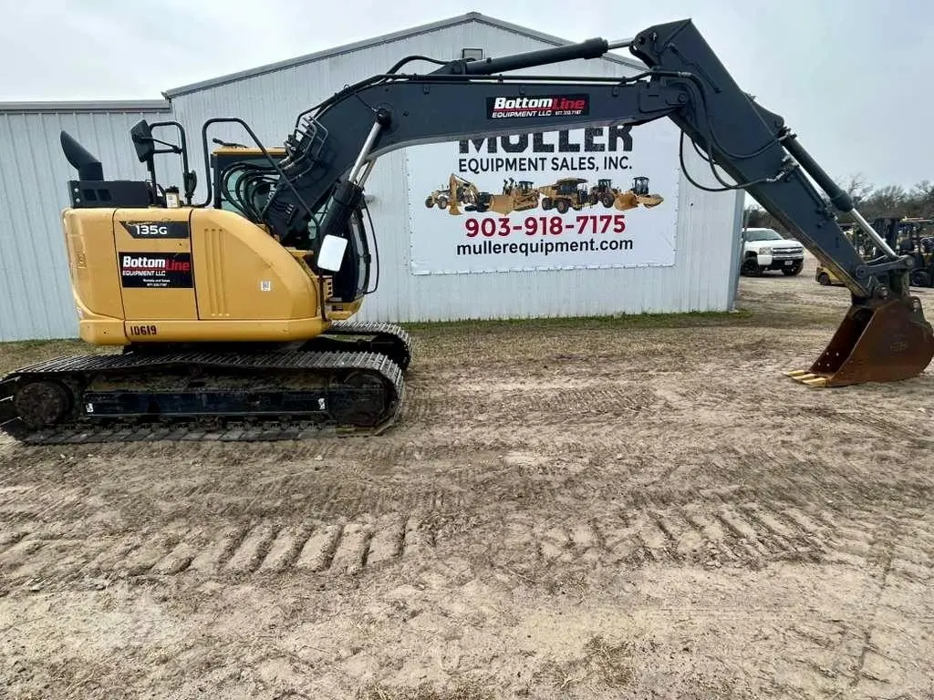 2022 John Deere 135G