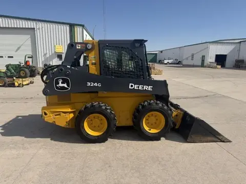 2021 John Deere 324G