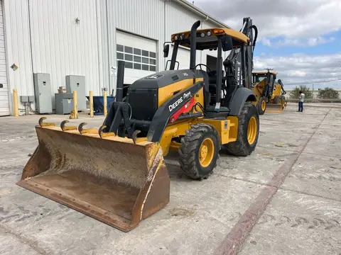 2023 John Deere 410L